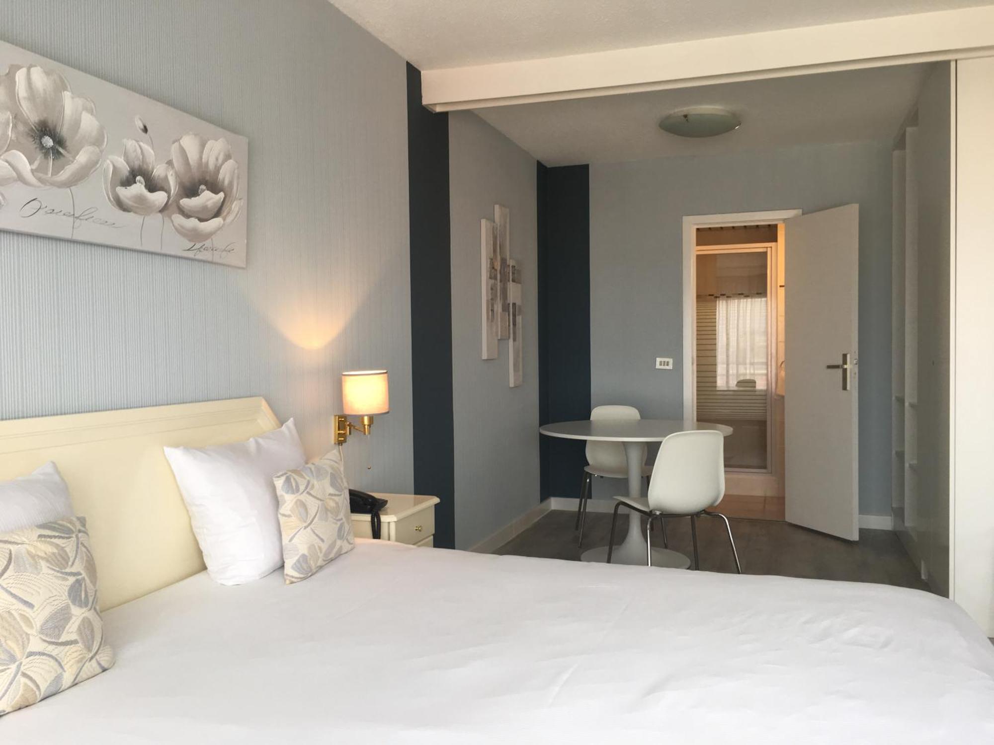 First Euroflat Hotel Brussels Ngoại thất bức ảnh