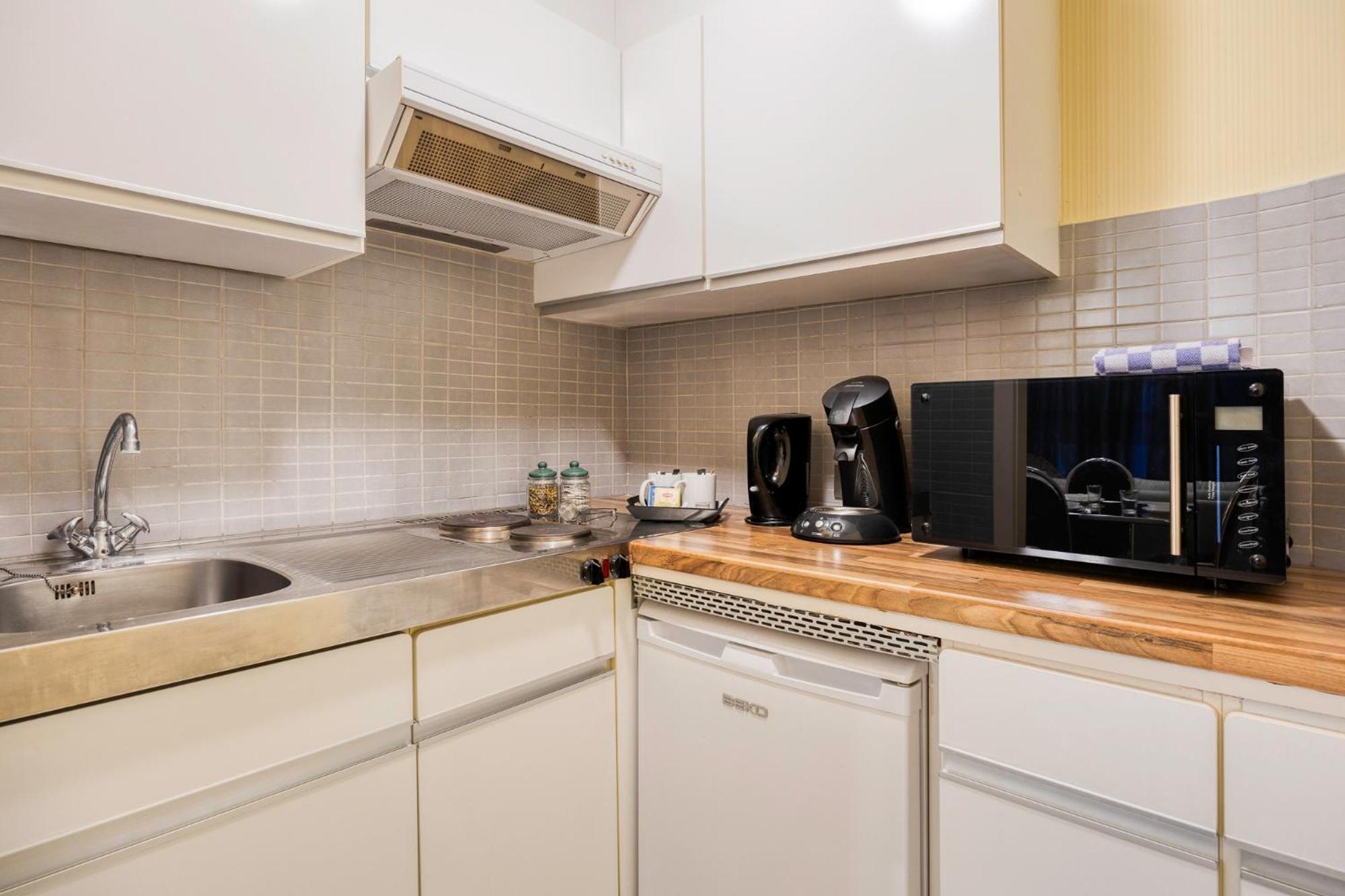 First Euroflat Hotel Brussels Ngoại thất bức ảnh